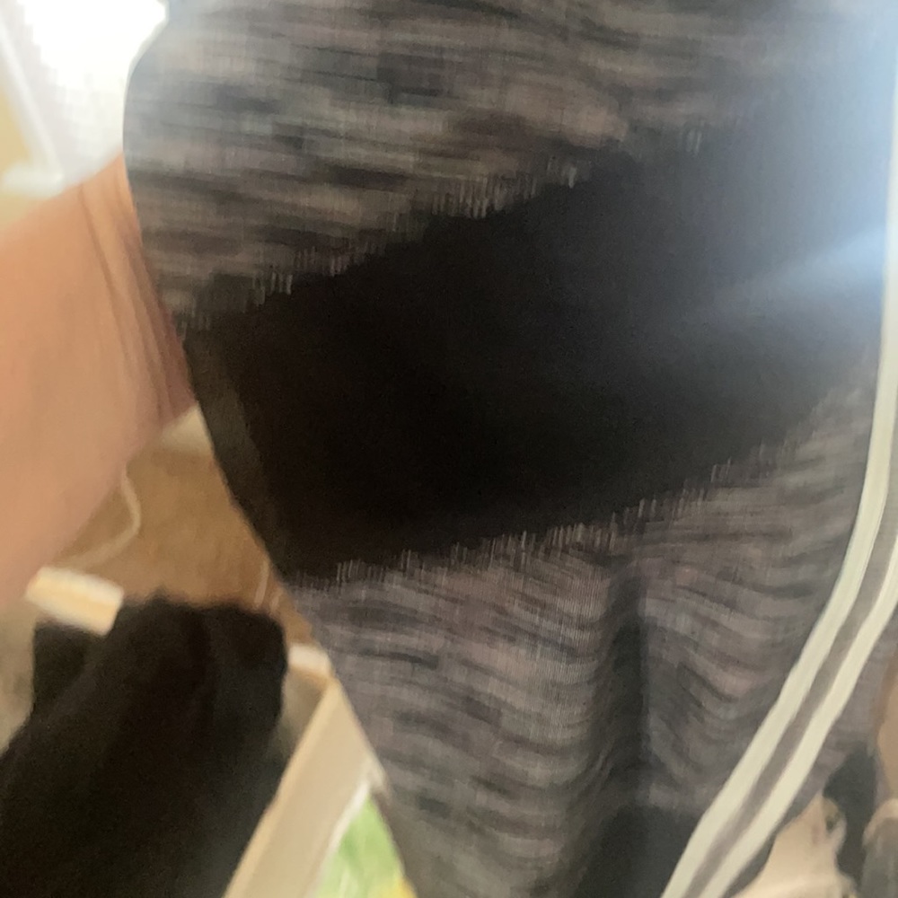 A&F leggings - Picture 2 of 4